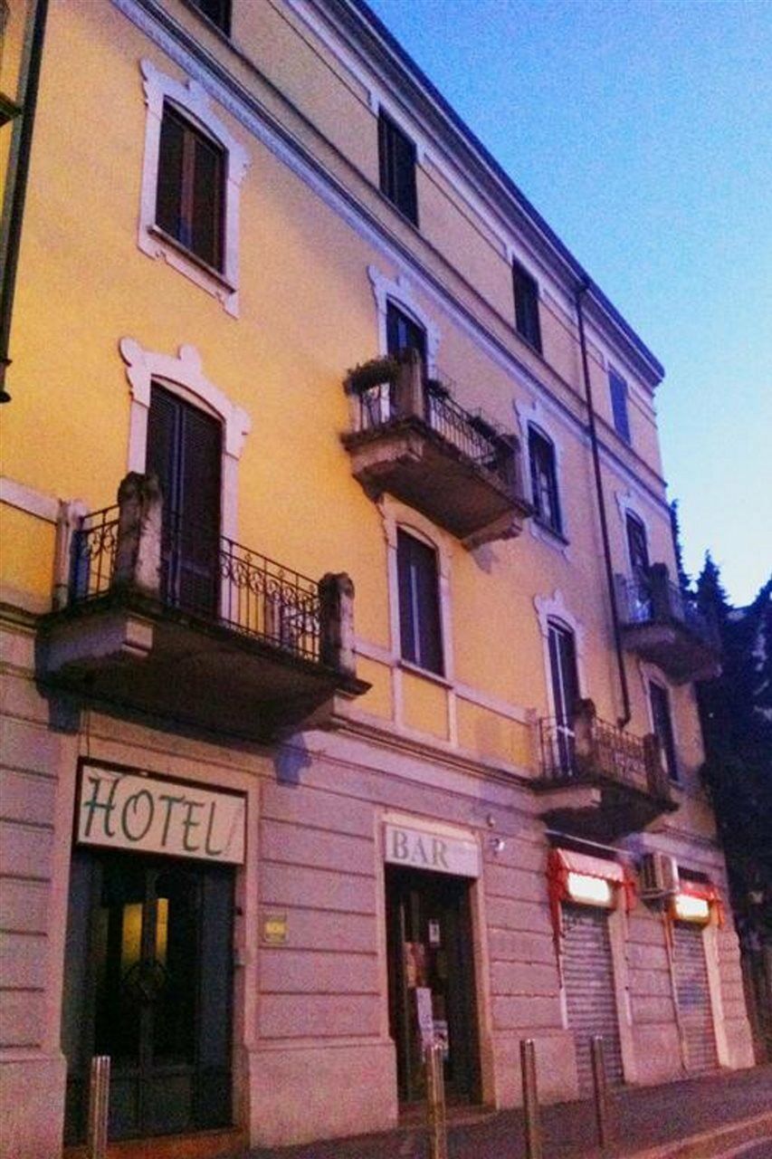 מילאנו Hotel Convertini מראה חיצוני תמונה